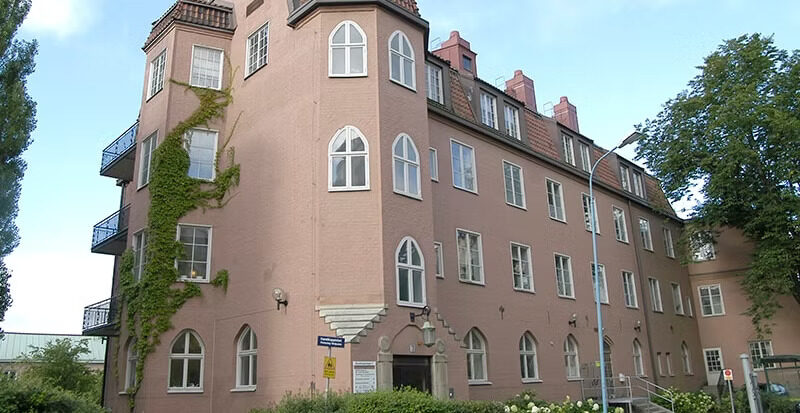 The school building at Stadshagsvägen 7 in Stockholm